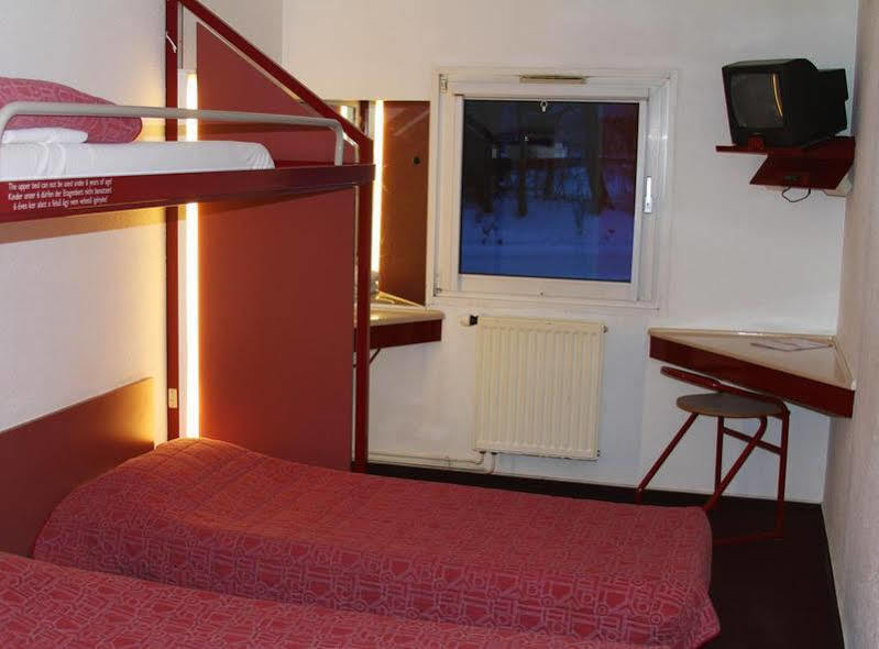 Drive Inn Hotel Törökbálint Exterior foto