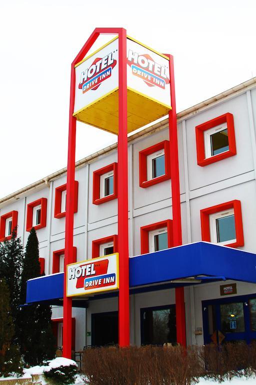 Drive Inn Hotel Törökbálint Exterior foto